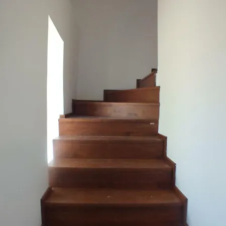Hillcriest 4 Apartment