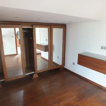 Apartment Hillcriest 4 *